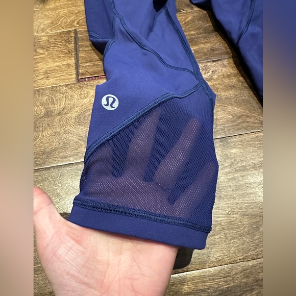Lululemon Capri Mesh Leggings Blue - Picture 3 of 5